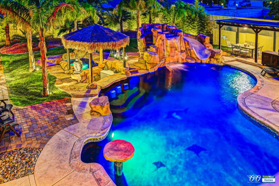 Oasis Oakey Mansion 3