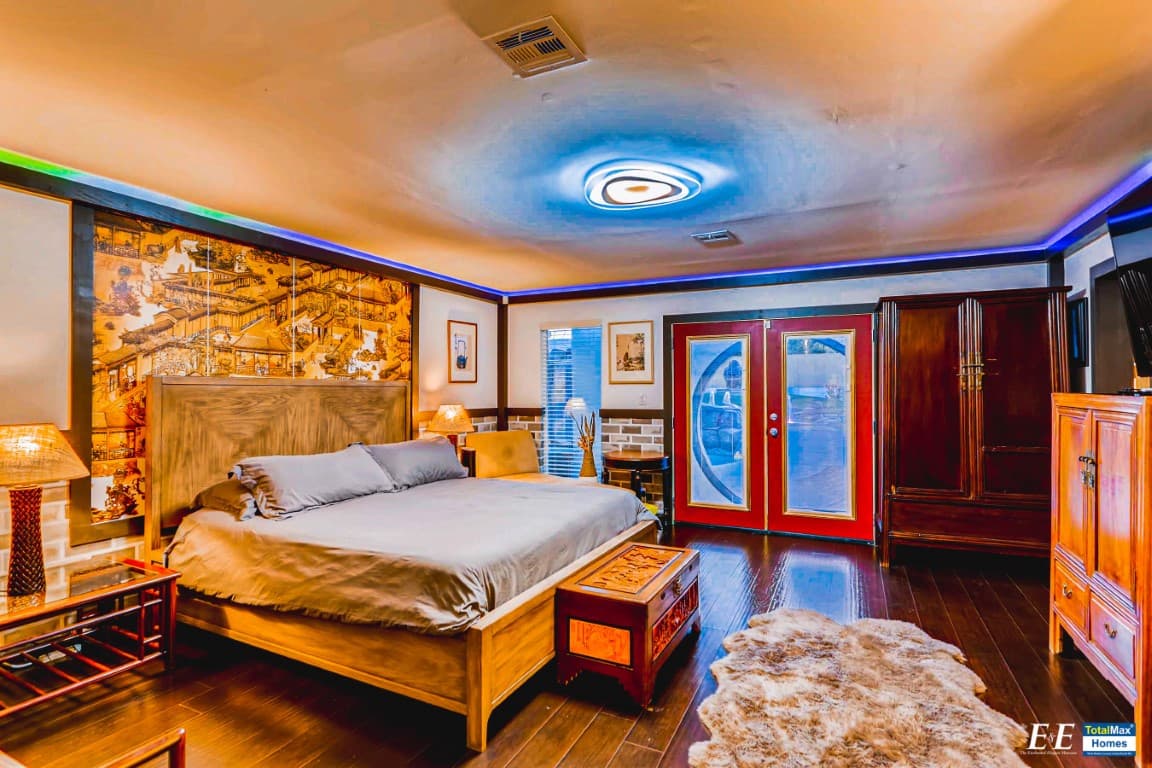 Enchanted Elegant Mansion 1